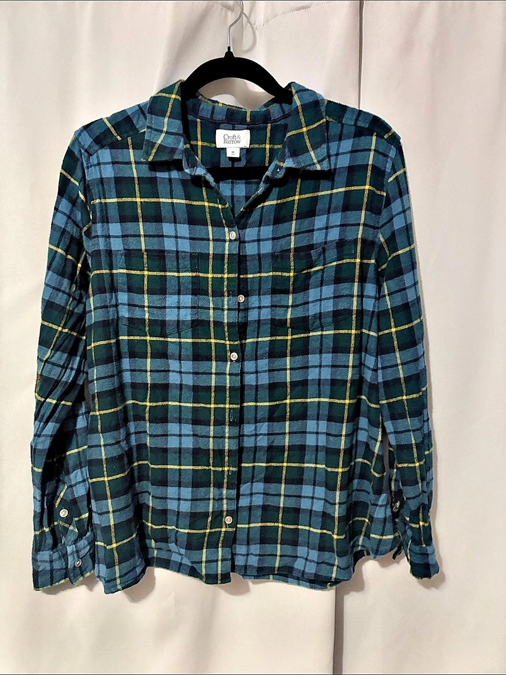 Croft & Barrow Plaid Cotton Button Down Size Medium
